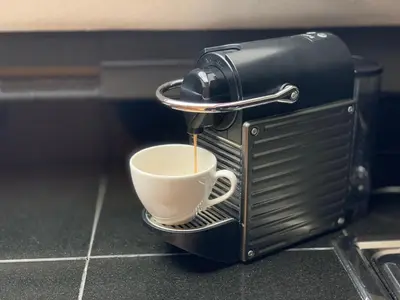 Kaffee-/Teezubehör in der Unterkunft Gemütliches Studio in ruhiger Lage mit Klimaanlage, Netflix und Parkplatz