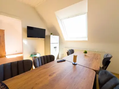 Grundriss der Unterkunft Serviceroom24 - Apartment 3 in Oberhausen WLAN - Smart-TV - 24-7 Check-in und Küche