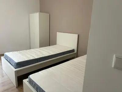 Ein Bett oder Betten in einem Zimmer der Unterkunft 1 Zimmer Wohnung Nähe Düsseldorf Zentrum