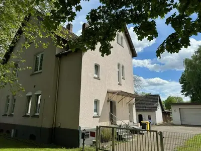 Das Gebäude in dem sich die Ferienwohnung befindet