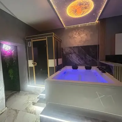 Wellness Suite Essen mit Whirlpool & Sauna