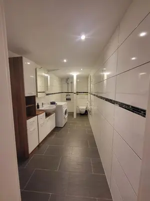 Ein Badezimmer in der Unterkunft Geräumiges 2-Zimmer Apartment in Messenähe