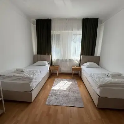 Apartment near OLG & University