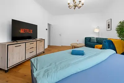 TV/Unterhaltungsangebot in der Unterkunft Moderne Suite bis zu 6 Personen - Central- free Parking - 3 Bedrooms - Netflix - Smart Home