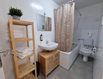 Ein Badezimmer in der Unterkunft stayVision FS43 Wohnung 8 - 1 Schlafzimmer - 4 Gäste - top WLAN
