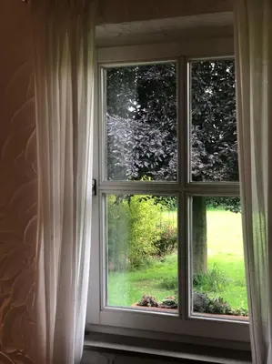 Ein Garten an der Unterkunft Das Gartenhäuschen im Landhaus im Park