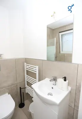 Ein Badezimmer in der Unterkunft BEGE APARTMENTS ComfyStay