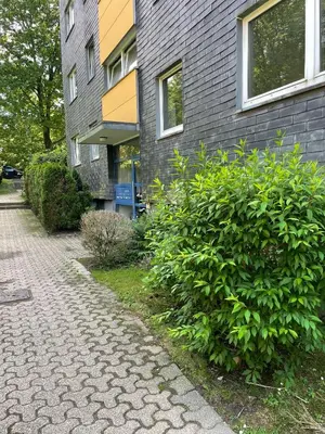 Ein Garten an der Unterkunft Gemütliches Apartment in Wuppertal Ronsdorf mit Balkon