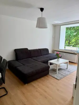 Ein Sitzbereich in der Unterkunft Comfy Modern 4-Bed Apartment, WiFi, 20min DUS, 5min A46