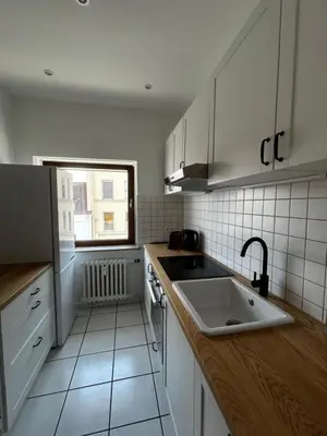Küche/Küchenzeile in der Unterkunft Zentral gelegen & sehr gut angebunden - Ihre gemütliche Ferienwohnung in Mülheim-Speldorf