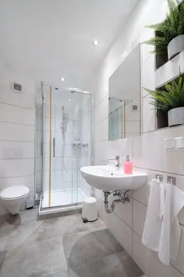 Ein Badezimmer in der Unterkunft Central Studio Near Main Train Station & Old City Hall