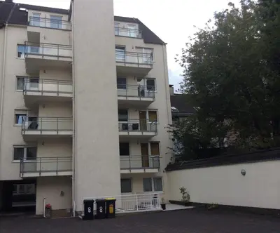 Das Gebäude in dem sich die Ferienwohnung befindet
