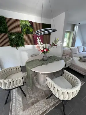 Ein Sitzbereich in der Unterkunft Ays-SPA, Whirlpool & Sauna