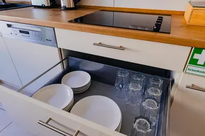 Küche/Küchenzeile in der Unterkunft ATLAS Apartment Dinslaken, 3 Zimmer, Zentrum, Nähe Bahnhof, Balkon