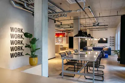 Ein Sitzbereich in der Unterkunft STAYERY Bochum Ehrenfeld