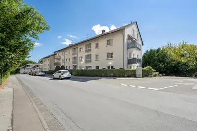 Das Gebäude in dem sich die Ferienwohnung befindet