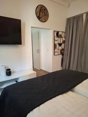 Ein Bett oder Betten in einem Zimmer der Unterkunft Urban-Chic-Zentral-Bahnhof-Altstadt-W2