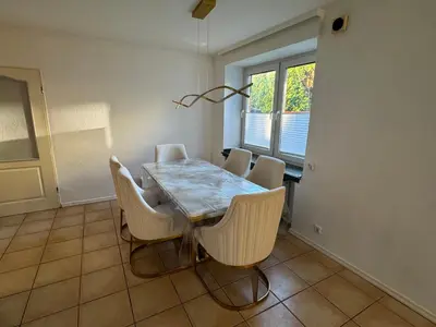 Ein Sitzbereich in der Unterkunft Ferienhaus am Rhein mit Whirlpool und Sauna