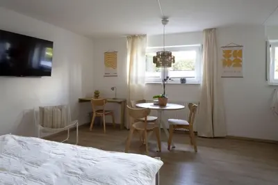 TV/Unterhaltungsangebot in der Unterkunft Modern Living in Mülheim Your Perfect Stay