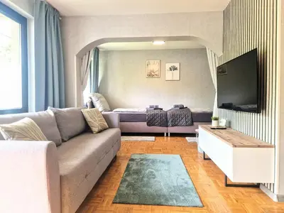 TV/Unterhaltungsangebot in der Unterkunft PK Apartment 2 in Seenähe & mit Garten
