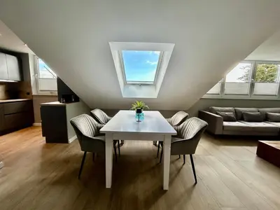 Ein Sitzbereich in der Unterkunft Luxuswohnung, Airport-Messe fußläufig erreichbar 1