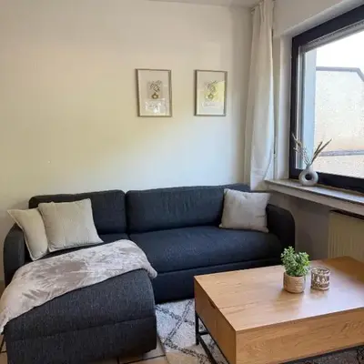 Monteurwohnung mit Balkon und Parkplatz