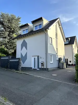 Das Gebäude in dem sich das Ferienhaus befindet