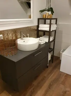 Ein Badezimmer in der Unterkunft Licata Trade fair accommodation - Messezimmer