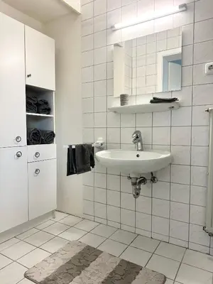 Ein Badezimmer in der Unterkunft Messe Apartment - Near Trade Fair Grounds