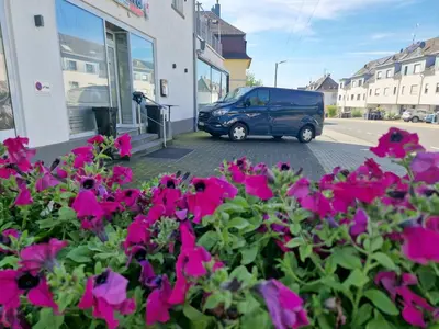 Ein Garten an der Unterkunft Bei Pina - Schöne Unterkunft nahe Düsseldorf