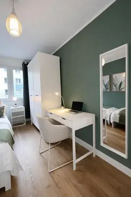 Ein Bett oder Betten in einem Zimmer der Unterkunft Großzügiges Apartment am Limbecker Platz mit Cafés, Top Anbindung & Netflix