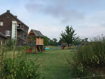 Ein Kinderspielbereich in der Unterkunft Neu! Alter Kornspeicher