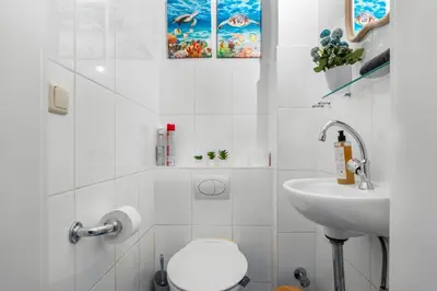 Ein Badezimmer in der Unterkunft High-quality, Comfortable, Fully equipped, 6 Beds