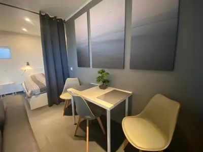 Ein Sitzbereich in der Unterkunft Apartment Home at Bea Duisburg Homberg