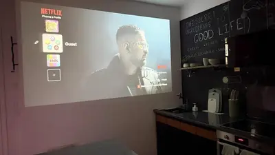 TV/Unterhaltungsangebot in der Unterkunft King Bed - Full Kitchen - Balcony