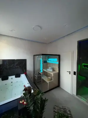 TV/Unterhaltungsangebot in der Unterkunft Aura Spa Herne Premium