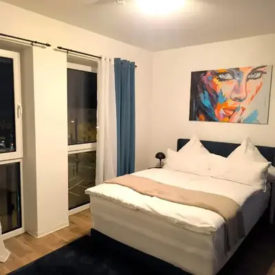 Modernes City-Appartement mit separatem Schlafzimmer