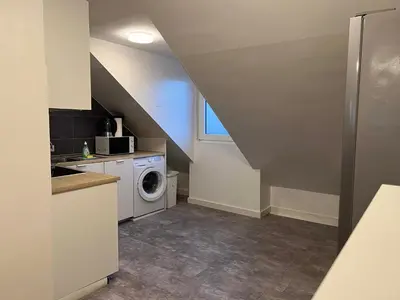 Küche/Küchenzeile in der Unterkunft T&K Apartments - Gelsenkirchen - 2 Schlafzimmer Wohnungen - Vollausgestattet