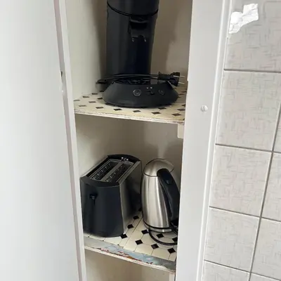 Kaffee-/Teezubehör in der Unterkunft Red Dot Apartment Bruno