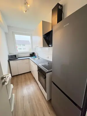 Küche/Küchenzeile in der Unterkunft Workerslodge - Wohnung für 6 Personen in Ratingen - nähe Düsseldorf