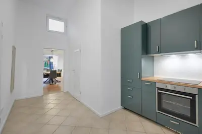 Küche/Küchenzeile in der Unterkunft Apartment 70QM Düsseldorf Küche Zentral