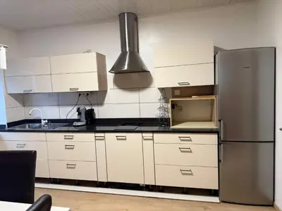 Küche/Küchenzeile in der Unterkunft Günstige, zentrale und schöne Wohnung in Wuppertal