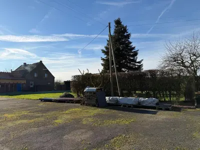 Ein Garten an der Unterkunft Moderne Doppelhaushälfte mit Garten & Terrasse I Free Wifi I Free Parking