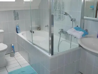 Ein Badezimmer in der Unterkunft Apartment FEWOim Loftcharakter by Interhome