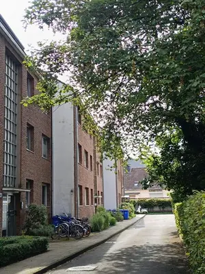 Das Gebäude in dem sich die Ferienwohnung befindet