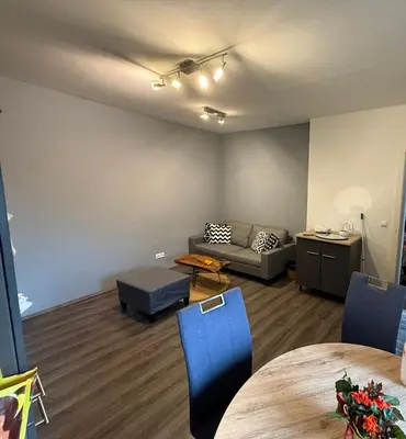 Ein Sitzbereich in der Unterkunft Monteur und Ferienhaus Herne Zentrum WLAN, Küche und Parkplatz