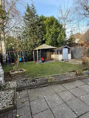 Ein Garten an der Unterkunft Monteur und Ferienhaus Herne Zentrum WLAN, Küche und Parkplatz