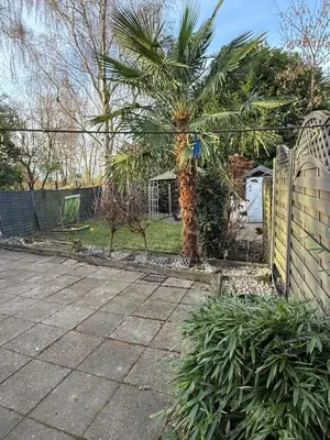 Ein Garten an der Unterkunft Monteur und Ferienhaus Herne Zentrum WLAN, Küche und Parkplatz