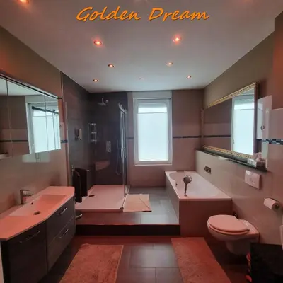 Ein Badezimmer in der Unterkunft Romantikapartment Golden Dream