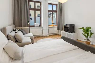 Ein Bett oder Betten in einem Zimmer der Unterkunft Altbau Traum nah an Ddorf& Köln